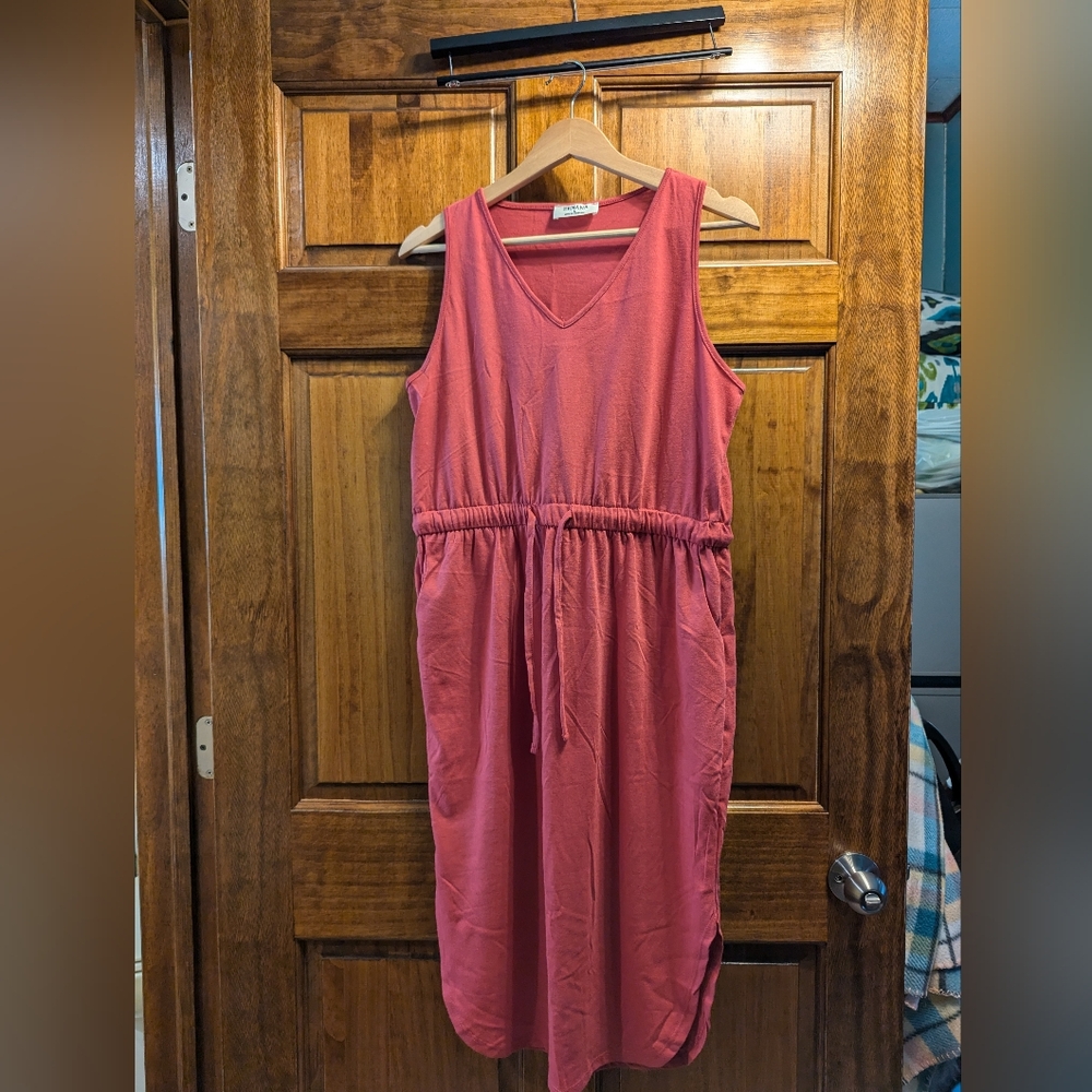 Sleeveless summer dress